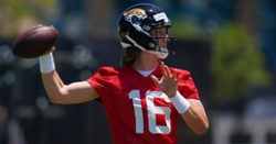 New teammate says Trevor Lawrence has "once in a generation arm"