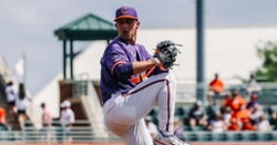 Seminoles edge Tigers to even series