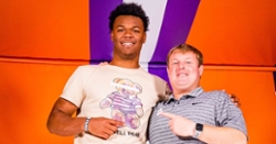 4-star DE commits to Clemson