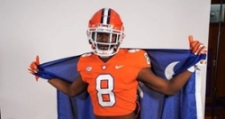 Defensive end prospect close to commitment after Clemson visit