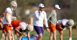 Spring Practice Insider: Visitors galore, and offense goes head to head with the defense